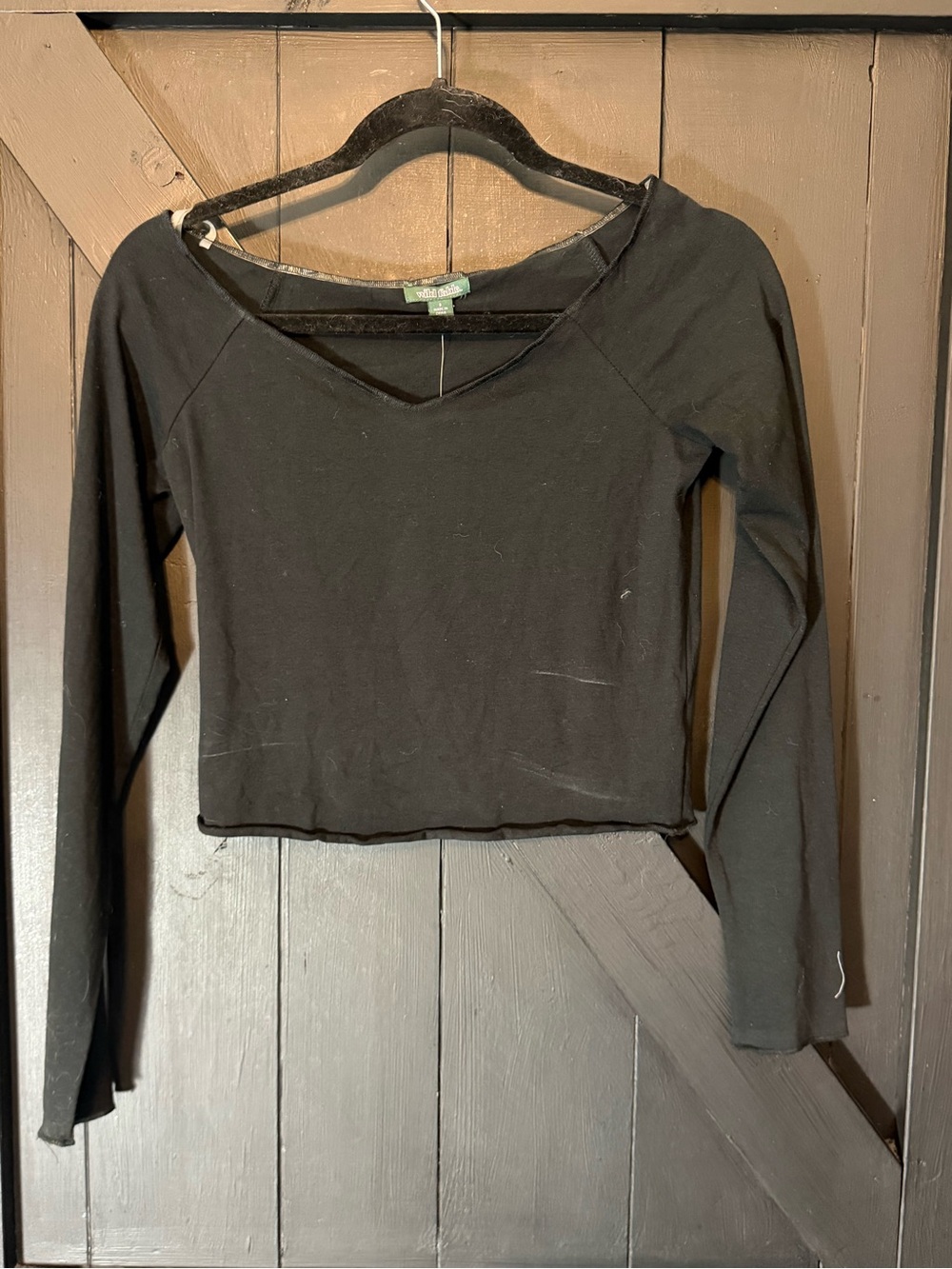 wild fable Black Long-Sleeve Cropped Scoop Neck Top